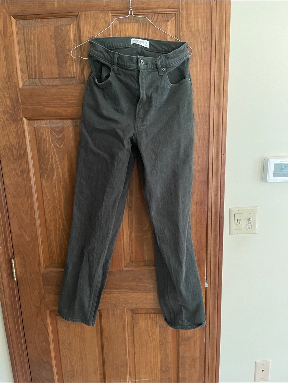 Abercrombie & Fitch Women's Straight Leg Jeans in Dark Green